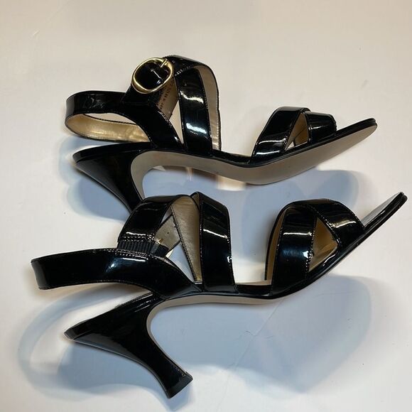 Calico woman’s black patent leather heeled sandals. Size 7.5 - Picture 6 of 10